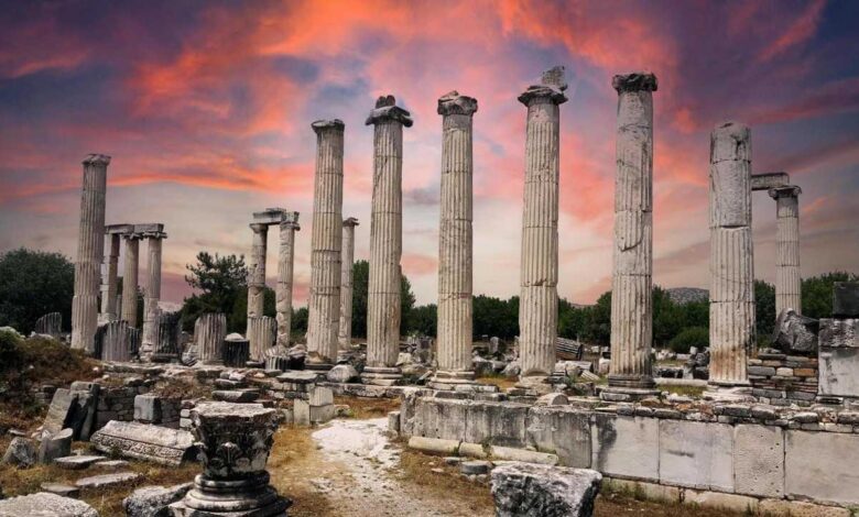 Kamp Alanlarına Yürüme Mesafesindeki 5 Büyüleyici Antik Kent