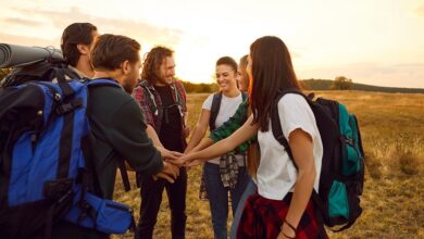 Grup Kampı, Kiminle Kampa Gidilir